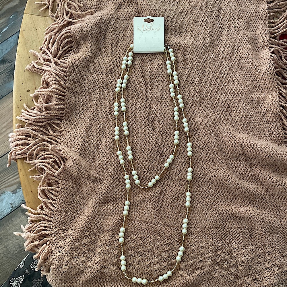 New long pearl and tan clear bead necklace